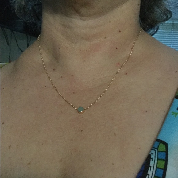 Simple Dot Dainty Pendant Necklace - Picture 3 of 5